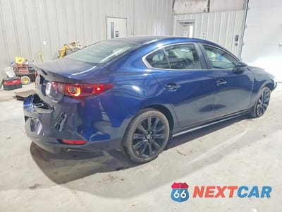 Trzecie zdjęcie samochodu z tyłu: 2024 MAZDA 3 SELECT SPORT VIN:3MZBPABM3RM430431 - miniatura