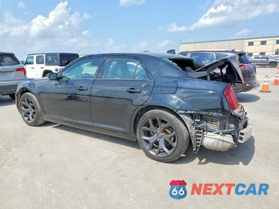 Drugie zdjęcie samochodu z przodu: 2021 CHRYSLER 300 S VIN:2C3CCABG1MH528978 - miniatura