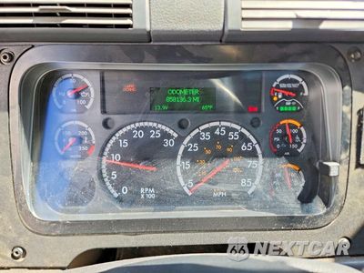 Zdjęcie 8 z 10 samochodu: 2016 FREIGHTLINER CASCADIA 125 SEMI TRUCK VIN:1FUBGEDV4GLHC5656 - miniatura
