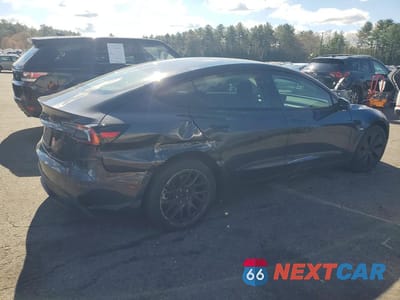 Trzecie zdjęcie samochodu z tyłu: 2024 TESLA MODEL 3 VIN:5YJ3E1EA5RF774023 - miniatura