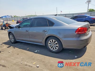 Drugie zdjęcie samochodu z przodu: 2015 VOLKSWAGEN PASSAT S VIN:1VWAT7A31FC075565 - miniatura