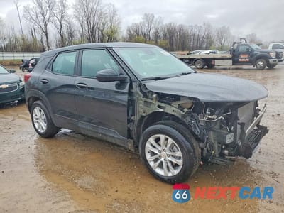Czwarte zdjęcie samochodu z boku: 2023 CHEVROLET TRAILBLAZER LS VIN:KL79MMS2XPB186501 - miniatura