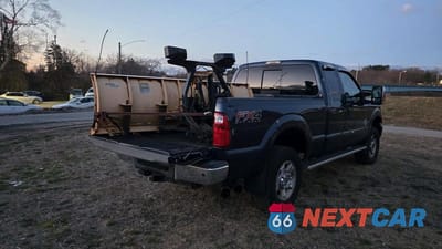 Czwarte zdjęcie samochodu z boku: 2015 FORD F350 SUPER DUTY VIN:1FT8X3BT8FEC07240 - miniatura