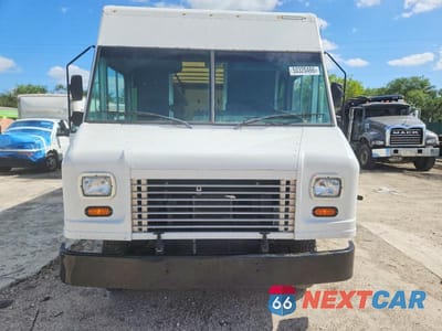 Zdjęcie 9 z 10 samochodu: 2023 FORD E450 DELIVERY TRUCK VIN:1FC4E4KN6PDD06917 - miniatura