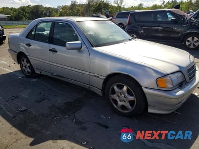 Czwarte zdjęcie samochodu z boku: 1998 MERCEDES-BENZ C 280 VIN:WDBHA29G8WF734563 - miniatura