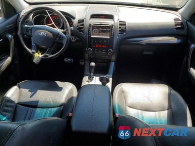 Zdjęcie 8 z 12 samochodu: 2012 KIA SORENTO SX VIN:5XYKW4A27CG191154 - miniatura