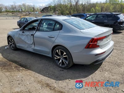 Drugie zdjęcie samochodu z przodu: 2025 VOLVO S60 CORE VIN:7JRL12GJ1SG362578 - miniatura