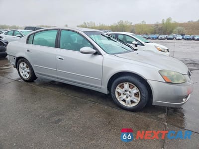 Czwarte zdjęcie samochodu z boku: 2005 NISSAN ALTIMA 2.5 VIN:1N4AL11D45C179691 - miniatura
