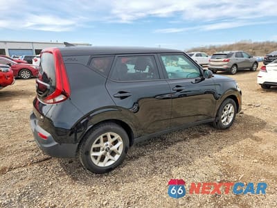 Trzecie zdjęcie samochodu z tyłu: 2021 KIA SOUL S VIN:KNDJ23AU0M7763912 - miniatura