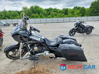 Trzecie zdjęcie samochodu z tyłu: 2015 HARLEY-DAVIDSON FLHX STREET GLIDE VIN:1HD1KBM16FB640884 - miniatura