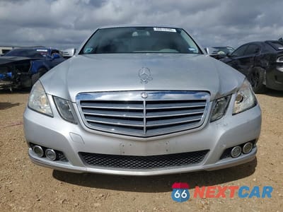 Piąte zdjęcie samochodu w środku: 2010 MERCEDES-BENZ E 350 VIN:WDDHF5GB9AA218137 - miniatura
