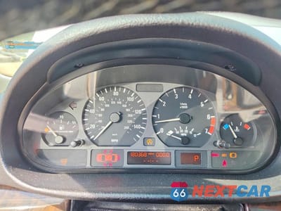Zdjęcie 9 z 13 samochodu: 2002 BMW 325 I VIN:WBAEV33482KL76070 - miniatura