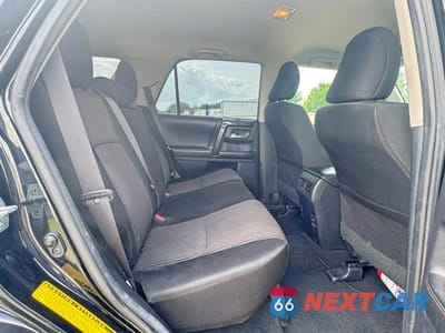 Zdjęcie 6 z 10 samochodu: 2015 TOYOTA 4RUNNER TRAIL VIN:JTEBU5JR5F5239509 - miniatura