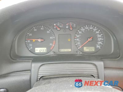 Zdjęcie 9 z 12 samochodu: 1999 VOLKSWAGEN PASSAT GLS VIN:WVWAD63B5XE321862 - miniatura