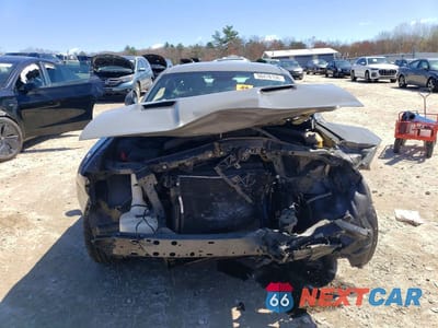 Piąte zdjęcie samochodu w środku: 2019 DODGE CHALLENGER SXT VIN:2C3CDZGG3KH629814 - miniatura