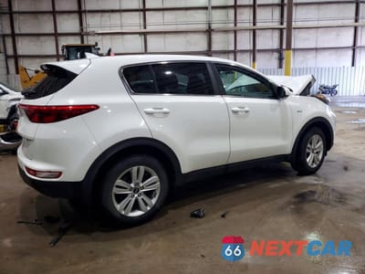 Trzecie zdjęcie samochodu z tyłu: 2017 KIA SPORTAGE LX VIN:KNDPMCAC1H7242828 - miniatura