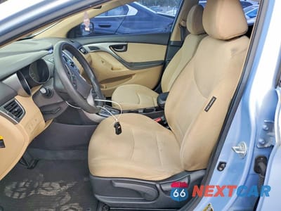 Zdjęcie 7 z 12 samochodu: 2013 HYUNDAI ELANTRA GLS VIN:KMHDH4AEXDU728608 - miniatura