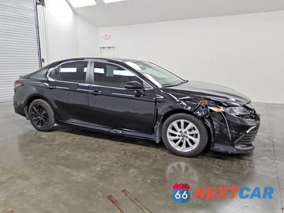 Czwarte zdjęcie samochodu z boku: 2024 TOYOTA CAMRY LE VIN:4T1C11AK3RU226518 - miniatura