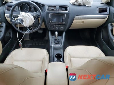 Zdjęcie 8 z 13 samochodu: 2018 VOLKSWAGEN JETTA SE VIN:3VWDB7AJ8JM213317 - miniatura