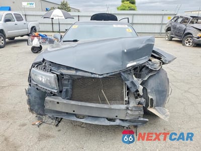 Piąte zdjęcie samochodu w środku: 2014 CHEVROLET CAMARO LS VIN:2G1FA1E38E9152274 - miniatura