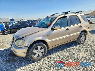 2001 MERCEDES-BENZ ML 320 4JGAB54E51A247152 - główne zdjęcie licytacji z USA - miniatura