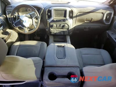 Zdjęcie 8 z 14 samochodu: 2022 CHEVROLET SILVERADO K3500 LTZ VIN:1GC4YUEY5NF191872 - miniatura