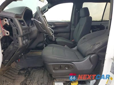 Zdjęcie 7 z 13 samochodu: 2022 CHEVROLET TAHOE C1500 VIN:1GNSCLED9NR247864 - miniatura