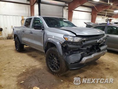 Czwarte zdjęcie samochodu z boku: 2026 CHEVROLET COLORADO TRAIL BOSS VIN:1GCPTEEK8T1184728 - miniatura