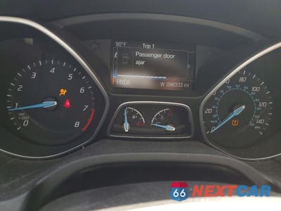 Zdjęcie 9 z 13 samochodu: 2014 FORD FOCUS TITANIUM VIN:1FADP3N26EL299837 - miniatura
