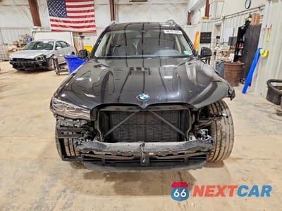 Piąte zdjęcie samochodu w środku: 2021 BMW X7 XDRIVE40I VIN:5UXCW2C00M9F32614 - miniatura