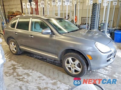 Czwarte zdjęcie samochodu z boku: 2005 PORSCHE CAYENNE VIN:WP1AA29P45LA20432 - miniatura