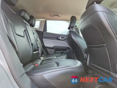 Zdjęcie 11 z 13 samochodu: 2022 JEEP COMPASS LATITUDE LUX VIN:3C4NJDFBXNT117999 - miniatura