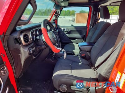 Zdjęcie 7 z 13 samochodu: 2018 JEEP WRANGLER UNLIMITED SPORT VIN:1C4HJXDN3JW324010 - miniatura