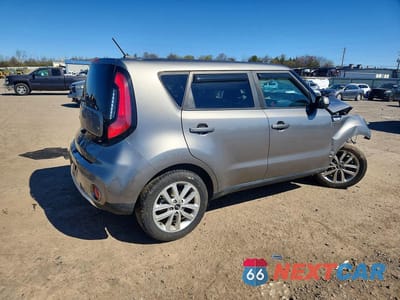 Trzecie zdjęcie samochodu z tyłu: 2018 KIA SOUL + VIN:KNDJP3A53J7510556 - miniatura