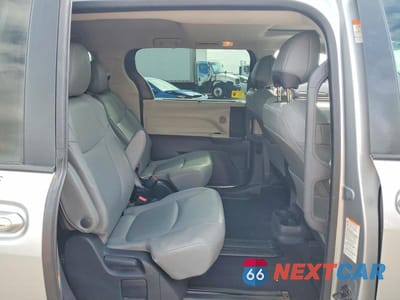 Zdjęcie 11 z 13 samochodu: 2023 TOYOTA SIENNA XLE VIN:5TDYRKEC3PS144026 - miniatura