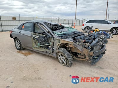 Czwarte zdjęcie samochodu z boku: 2023 HYUNDAI ELANTRA SE VIN:KMHLL4AG2PU612545 - miniatura
