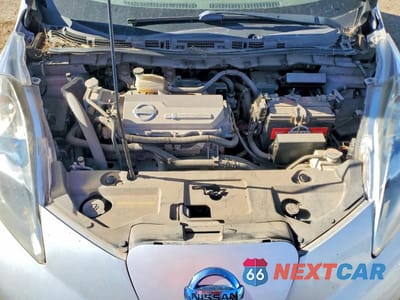 Zdjęcie 11 z 12 samochodu: 2011 NISSAN LEAF SV VIN:JN1AZ0CP6BT000298 - miniatura