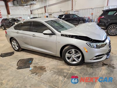 Czwarte zdjęcie samochodu z boku: 2018 BUICK REGAL PREFERRED VIN:W04GL6SX6J1106834 - miniatura