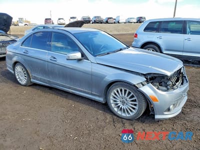 Czwarte zdjęcie samochodu z boku: 2010 MERCEDES-BENZ C 250 4MATIC VIN:WDDGF8FB5AF462451 - miniatura