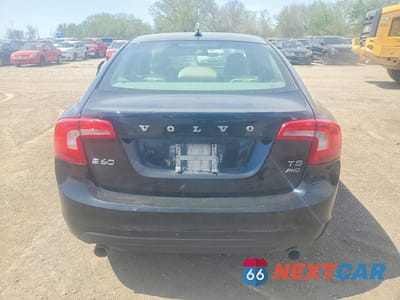 Zdjęcie 6 z 11 samochodu: 2013 VOLVO S60 T5 VIN:YV1612FHXD2176249 - miniatura