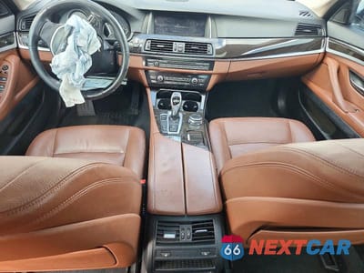 Zdjęcie 8 z 12 samochodu: 2016 BMW 528 XI VIN:WBA5A7C5XGG643621 - miniatura