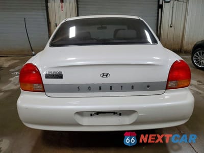 Zdjęcie 6 z 11 samochodu: 2000 HYUNDAI SONATA GL VIN:KMHWF25S6YA175692 - miniatura