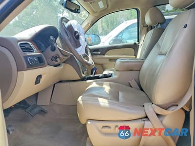 Zdjęcie 7 z 12 samochodu: 2011 GMC YUKON XL C1500 SLT VIN:1GKS1KE06BR202273 - miniatura