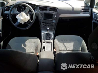 Zdjęcie 8 z 12 samochodu: 2016 VOLKSWAGEN E-GOLF SE VIN:WVWKP7AU3GW915267 - miniatura