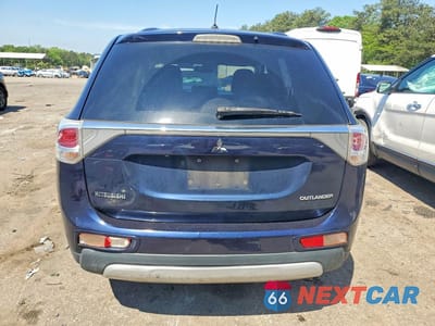 Zdjęcie 6 z 13 samochodu: 2015 MITSUBISHI OUTLANDER SE VIN:JA4AD3A34FZ010130 - miniatura