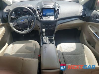 Zdjęcie 8 z 12 samochodu: 2017 FORD ESCAPE SE VIN:1FMCU0GD7HUB12658 - miniatura