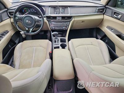 Zdjęcie 8 z 12 samochodu: 2017 KIA OPTIMA HYBRID VIN:KNAGT4LE6H5008992 - miniatura