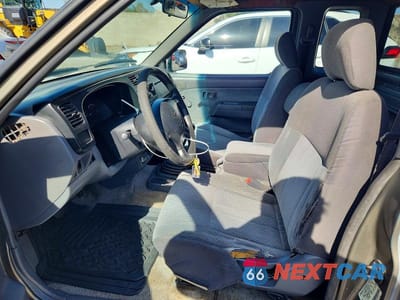 Zdjęcie 7 z 12 samochodu: 1999 NISSAN FRONTIER XE VIN:1N6DD26S8XC323177 - miniatura