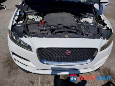 Zdjęcie 12 z 13 samochodu: 2017 JAGUAR F-PACE PREMIUM VIN:SADCJ2BV4HA067080 - miniatura