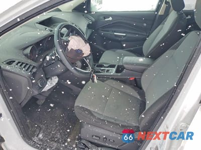 Zdjęcie 7 z 14 samochodu: 2018 FORD ESCAPE SE VIN:1FMCU9GD2JUA72936 - miniatura
